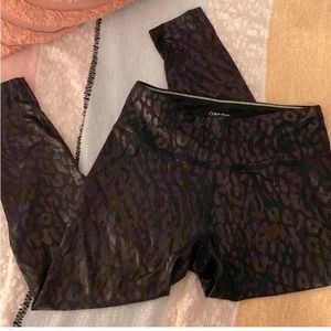 💋Calvin Klein 3/15$ exercise capris size medium